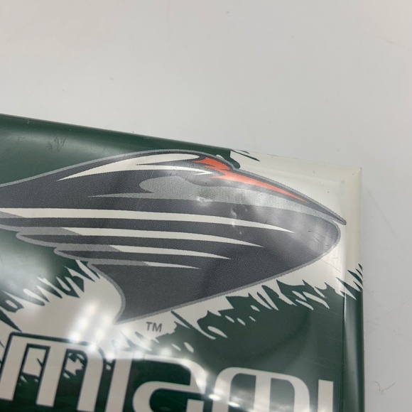 Vintage Wincraft University of Miami Hurricanes UMiami Logo Button Pin - Picture 4 of 9